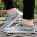 IELGY men's korean style casual sneakers.