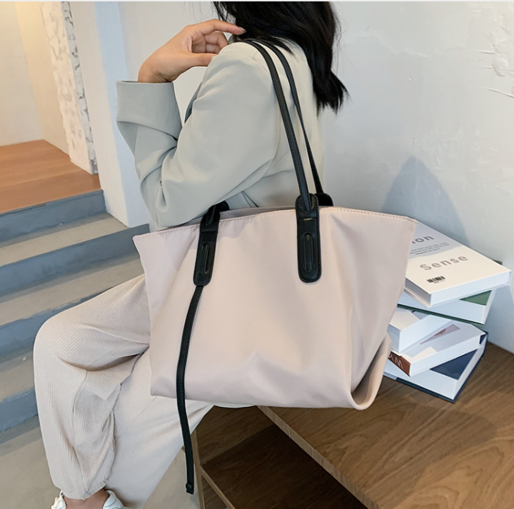 Trendy%20High-capacity%20Women's%20Handbags%20Simple%20Fashion%20Tote%20Bags%20Casual%20Waterproof%20Large%20Shoulder%20Underarm%20Bag%20-%201208%20-%20Image%206