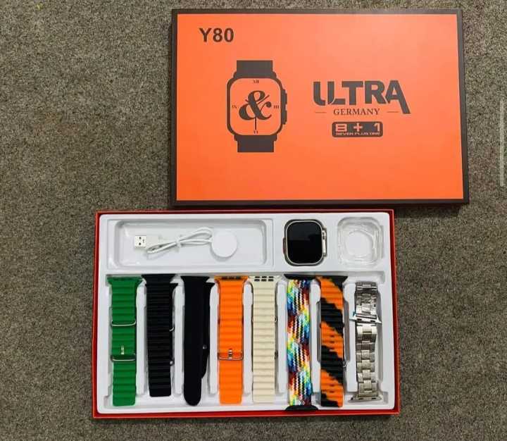 Y80%20Ultra%20Smart%20Watch%20Touch%20Screen%208+1%20Strap%20-%20Image%202