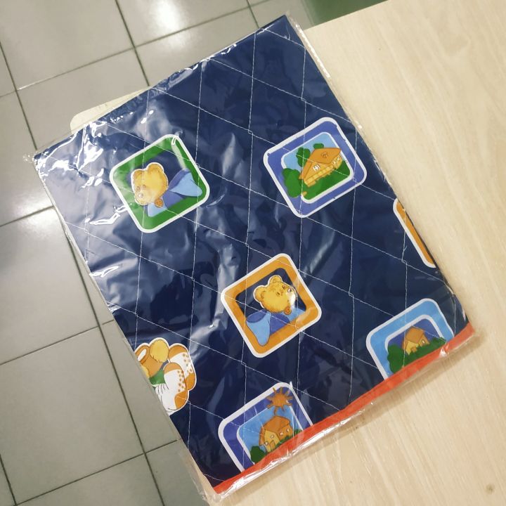 Superb%20Printed%20Waterproof%20Urine%20Mat%20for%20Newborn%20Baby%20%5BStandard%20Size%2023%5C'%5C'x19%5C"%5D%20-%20Black%20Floral%20Printed%20-%20Image%202