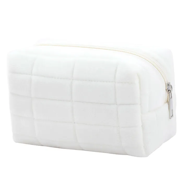 Cute%20Fur%20Makeup%20Bag%20For%20Women%20Zipper%20Large%20Solid%20Color%20Cosmetic%20Bag%20Travel%20Cosmetic%20Bags%20Cute%20Mini%20Zipper%20Toiletry%20Bag%20Watty%20Store%20-%20Image%205