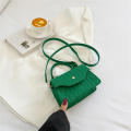 Trendy Felt handbag Durable High-quality material Felt material Bag Square-shaped Variety of colors Shoulder bag for Casual outings Daily use Fashion events Workwear Gift option Casual outings.