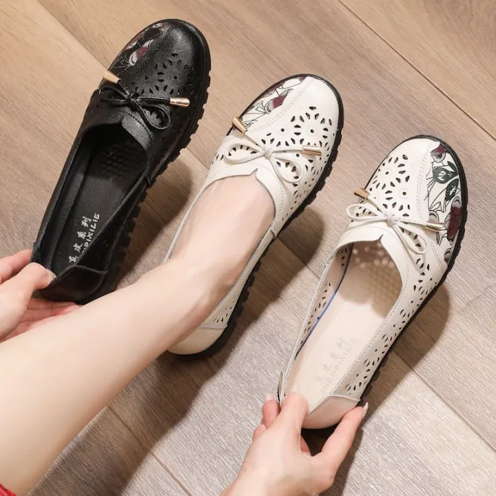 Leather%20Soft%20Bottom%20Mom%20Shoes%20Sandals%20Comfortable%20Soft%20Bottom%20Middle-Aged%20and%20Elderly%20Women's%20Shoes%20Closed%20Toe%20Elders%20Grandma%20Hole%20Pumps%20Summer%20-%20Image%207