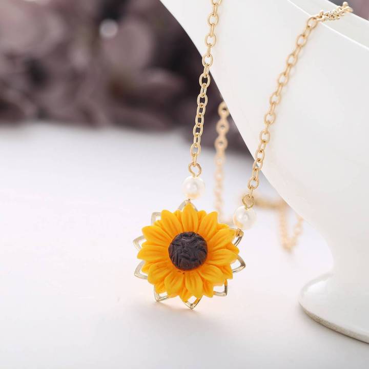 Creative Sunflower Pendant Necklace, Cute Resin Flower Pearl Charm Sweater,  Chain Necklace for Women Girl Jewelry Gift