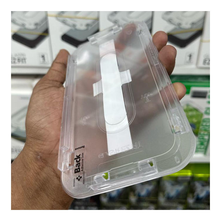 For%20IPhone%2011,12,13,14,15%20Series%20%20Spigen%20Glass%20TR%20EZ%20FIT%20Screen%20Protector%20-%20Image%205