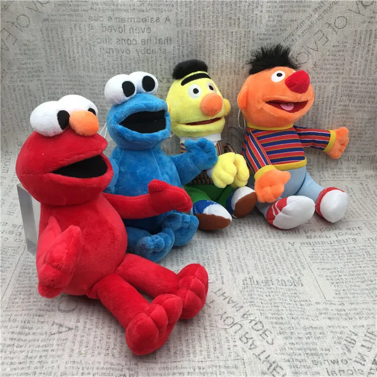 Sesame Street Little Laughs Tickle Me Elmo, Talking, Laughing 18CM