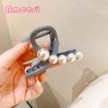 Vintage Hair Claw Clasp Stylish Faux Pearl Hair Claw with Cross Hollow Out Design Strong Grip Anti-slip Hair Styling Tool for Women.