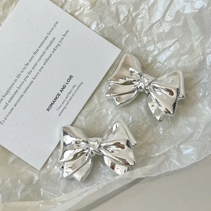 Fashion%20Metal%20Bow%20Knot%20Hair%20Clip%20Vintage%20Cool%20Charm%20Aesthetics%20Hair%20Clip%20For%20Women%20Girls%20Trendy%20Versatile%20Hair%20Accessories%20Demoo%20-%20Image%202