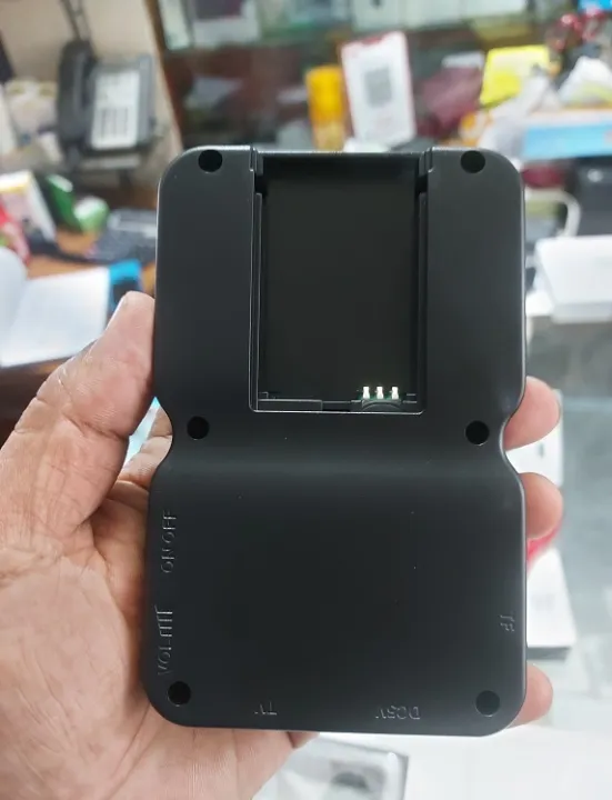 M3%20900%20in%201%20Game%20player%20Box%20Built-in%20900%20Retro%20Classic%20Games%20-%20Image%204