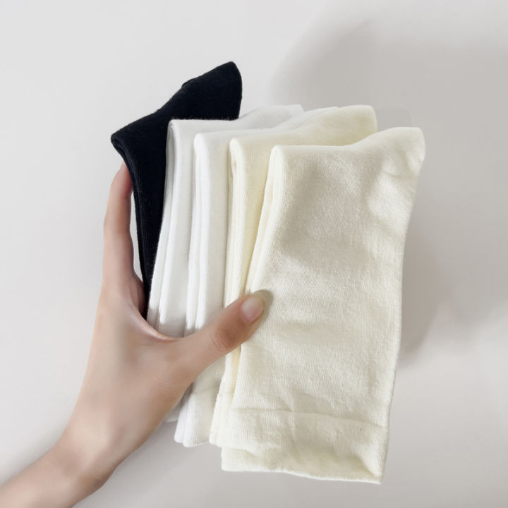 Douyin%20thin%20loose%20white%20boneless%20socks%20confinement%20socks%20spring%20and%20summer%20solid%20color%20medium%20socks%20cotton%20pile%20socks%20-%20Image%203