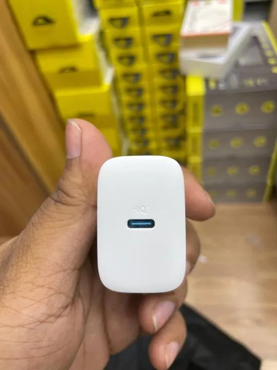 Anker%20A2347%20Select%20Charger%2020w%20for%20iPhone%20All%20Series%20-%20Image%202