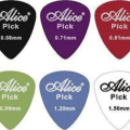 New Acoustic Picks Plectrum Celluloid Electric Smooth Guitar Pick Accessories. 