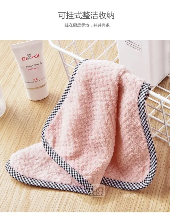 Extra%20Absorbent%20Microfibre%20Towel%20for%20Kitchen,%20Car%20Cleaning,%20Bike%20Cleaning%20-%20Image%203
