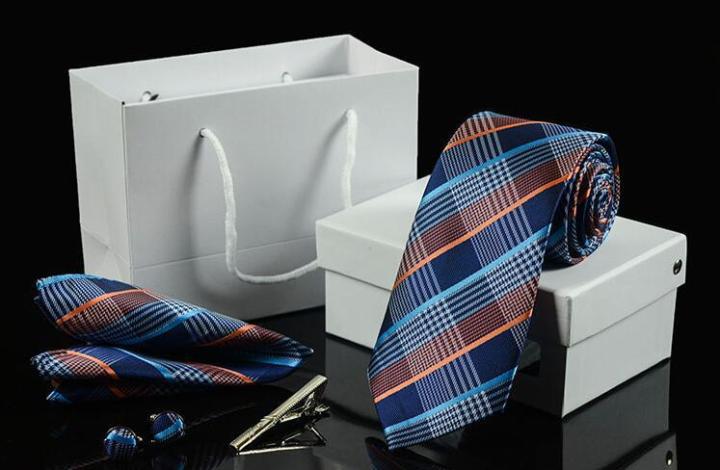 Men's%20Formal%20&%20Casual%20Polyester%20Silk%20Neck%20Tie%204%20Item%20Set%20Box%20For%20Fashionable%20Outlook%20-%20Image%203