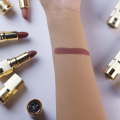 Soft Burnt Matte Makeup Holding Lipstick G105. 