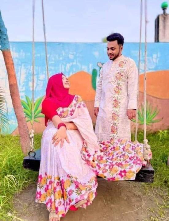 Stylish%20&%20Fashionable%20New%20Matching%20Best%20Couple%20Dress%20For%20Men%20&%20Women%20-%20Saree%20&%20Panjabi%20Combo%20Set%20-%20Perfect%20Casual%20Wear%20for%20All%20Occasions%20and%20Seasons%20-%20Image%202