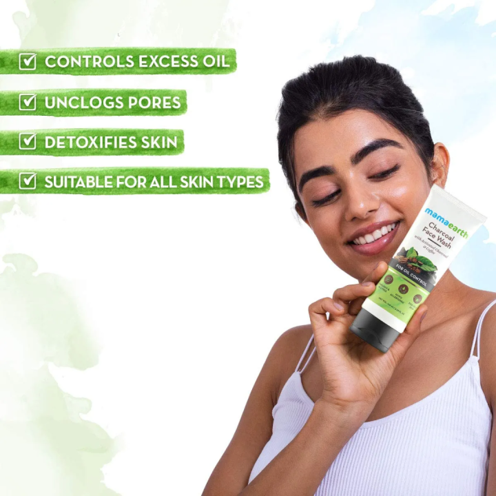 Mamaearth%20Charcoal%20Face%20Wash%20for%20Women%20And%20Men%20100%20Ml%20Natural%20Detoxifying%20Purifying%20Skin%20Care%20-%20Image%203