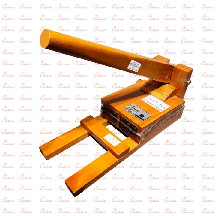 Laaibah%20Original%20Mehagoni%20Wood%20Ruti%20maker%20-%20Model%20SM-675%20Pro%20-%20Wooden%20Ruti%20Maker%20-%20Image%202