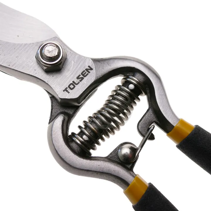 TOLSEN%208"%20Garden%20Pruning%20Shear%20Bypass%20Pattern%20200mm%20or%208%20Inch%20Dipped%20Handle%20Model:%2031018%20-%20Image%206