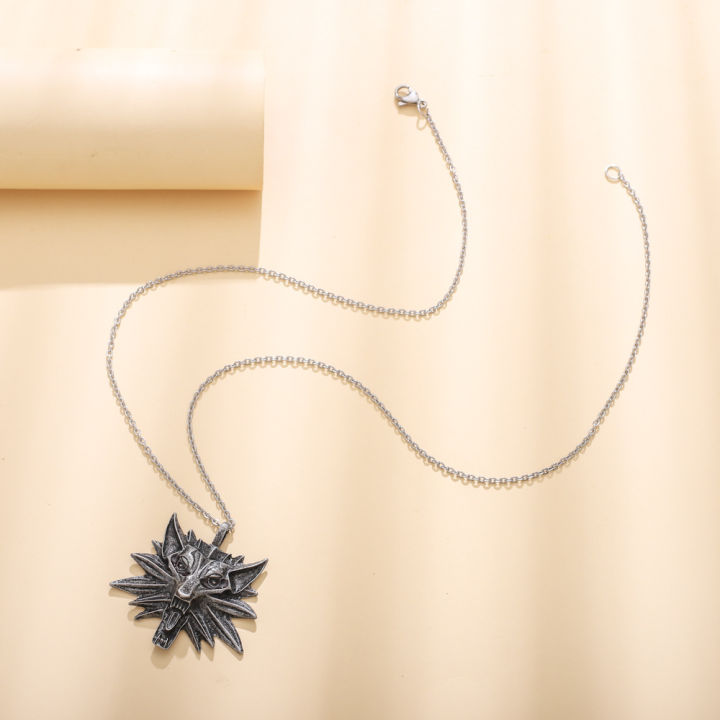 Cross-border%20European%20and%20American%20game%20The%20Witcher%203%20peripherals%20witcher%20wolf%20head%20pendant%20stainless%20steel%20necklace%20retro%20men's%20accessories%20wholesale%20-%20Image%203