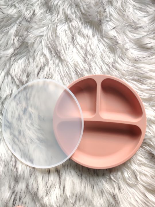 Baby%20%20food%20grade%20silicone%20&%20BPA%20free%20plate%20with%20silicone%20lid%20-%20Image%206
