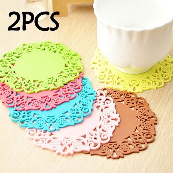 2Pcs%20Silicone%20Placemat%20High%20Temperature%20Resistant%20Thickening%20Anti-Scalding%20Insulation%20Pad%20(Multicolor)%20-%20Image%202
