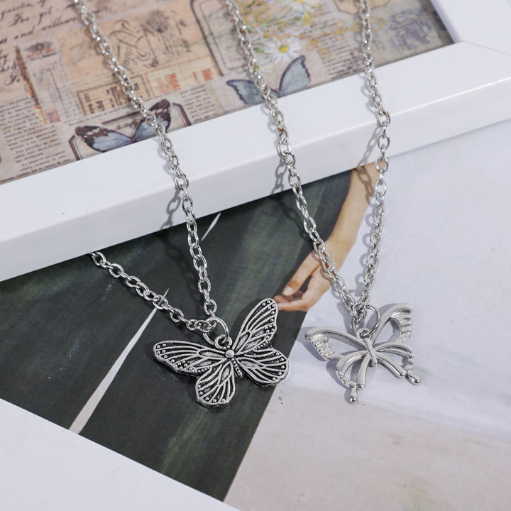 Vintage%20Hollow%20Butterfly%20Pendant%20Necklace%20for%20Women%20Design%20Trendy%20Neck%20Jewellery%20-%20Image%203