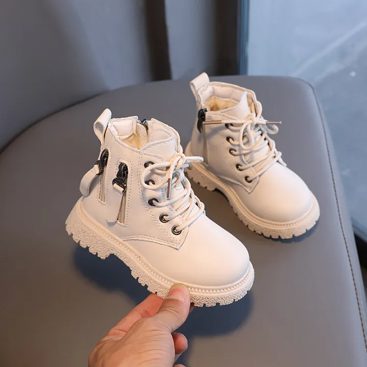 Autumn%20and%20winter%20new%20children's%20velvet%20Martin%20boots,%20British%20style%20boys,%20warm%20small%20leather%20shoes,%20girls,%20cotton%20fashion%20booties%20-%20Image%203