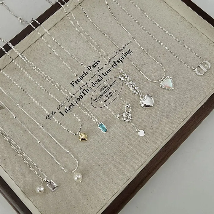 Xiaohongshu%20has%20the%20same%20niche%20design,%20versatile%20pearl%20necklace,%20women's%20fashion%20temperament,%20clavicle%20chain,%20non-fading%20sweater%20necklace%20-%20Image%202
