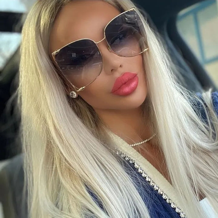 QPeClou%202020%20New%20Luxury%20Pearl%20Sunglasses%20Women%20Fashion%20Oversized%20Metal%20Hollow%20Sun%20Glasses%20Ladies%20Clear%20Glasses%20Frame%20Spectacles%20-%20Image%203