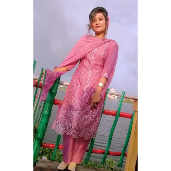 Indian%20Georgette%20Three-Piece%20Party%20Dress%20-%20Classic%20and%20Stylish%20Attire%20for%20Women%20-%20Image%202