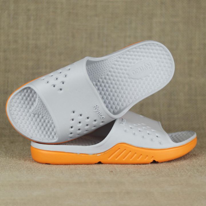 Slides%20sandal%20for%20boys%20%20Rynco-%20R-215%20%20slipper%20for%20boys%20Yeezy%20Slide%20LEAF%20Slippers%20-%20Slides%20For%20Men%20-%20Image%206