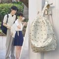 Secretly can't hide the same schoolbag of Sang Zhi, Zhao Lusi, the same backpack, the schoolgirl is small, fresh and floral backpack, Xia. 