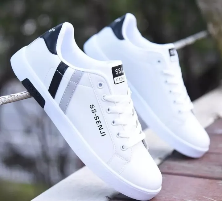 White%20sneakers%20trendy%20weightless%20lace%20up%20shoes%20for%20men%20-%20Image%203