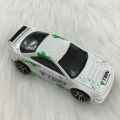 Hot wheels Custom '01 Acura Integra GSR White; Scale - 1:64.