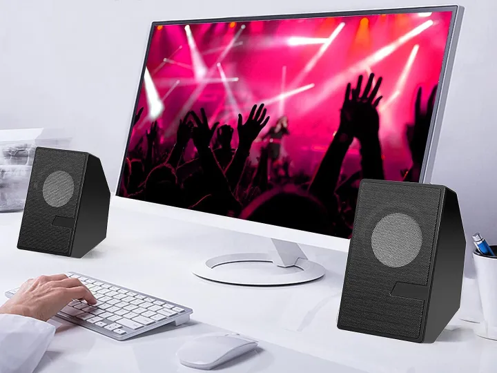 D7%20Multimedia%20Speaker%20with%203.5%20Aux%20Connectivity%20-%20USB%20Powered%20and%20Volume%20Control%20Laptop/Desktop%20Speaker%20-%20White,%202.0%20Channel%20-%20Image%207