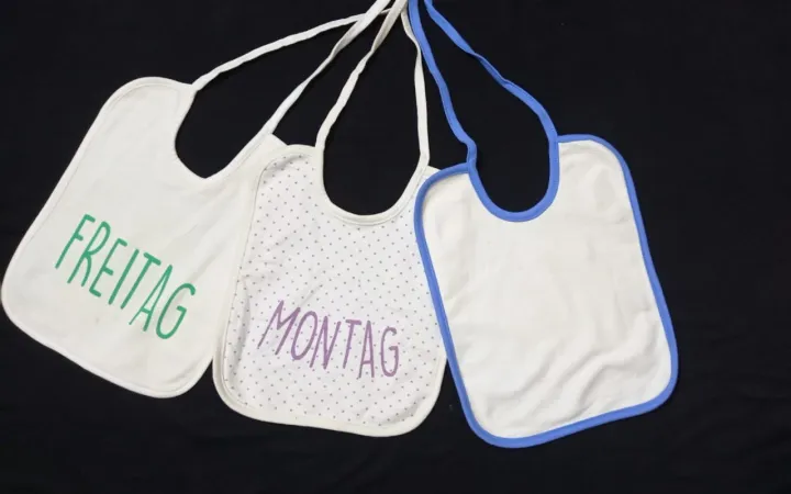3%20Pieces%20Combo%20Pack%20Baby%20Bibs%20for%20Baby%20-%20Multicolor%20-%20Image%202