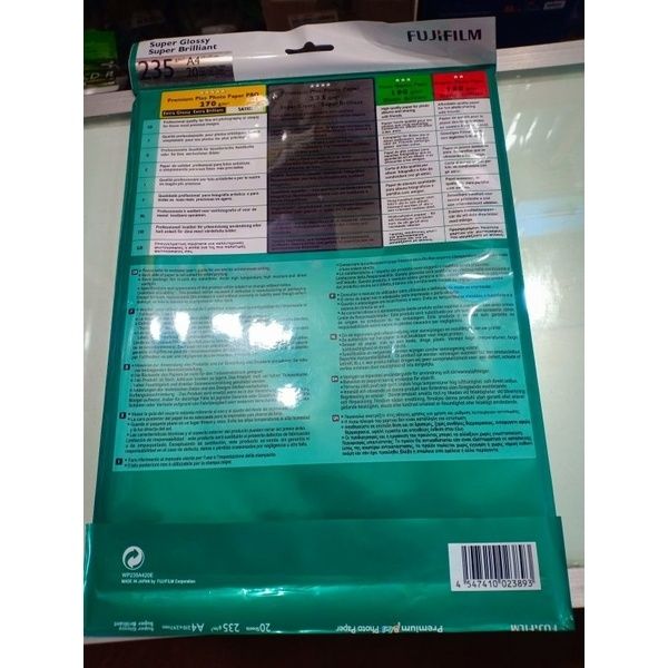 Fujifilm%20Photo%20Paper%20A4%20Size%20180gsm%20-%20Image%204