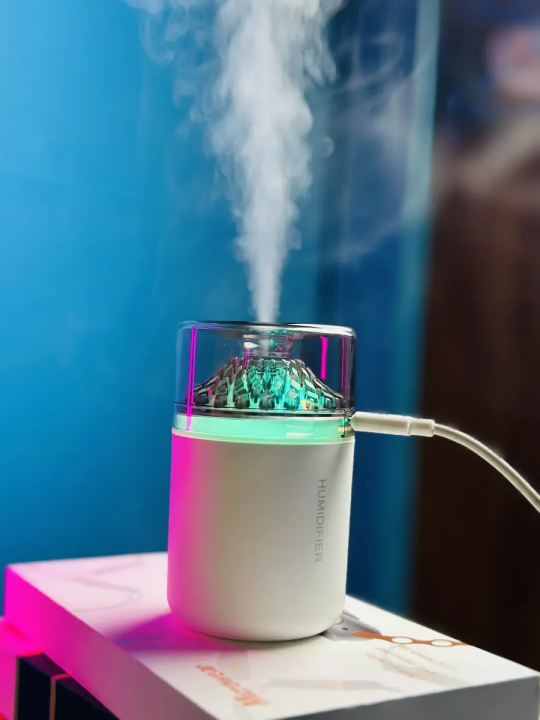 Portable%20Mini%20Humidifier%20with%20LED%20Night%20Light%20%E2%80%93%20Quiet%20USB%20Ultrasonic%20Cool%20Mist%20Diffuser%20for%20Car,%20Office%20Desk,%20and%20Travel-%20Ultra-Realistic%20Crystal%20Design%20-%20Image%206