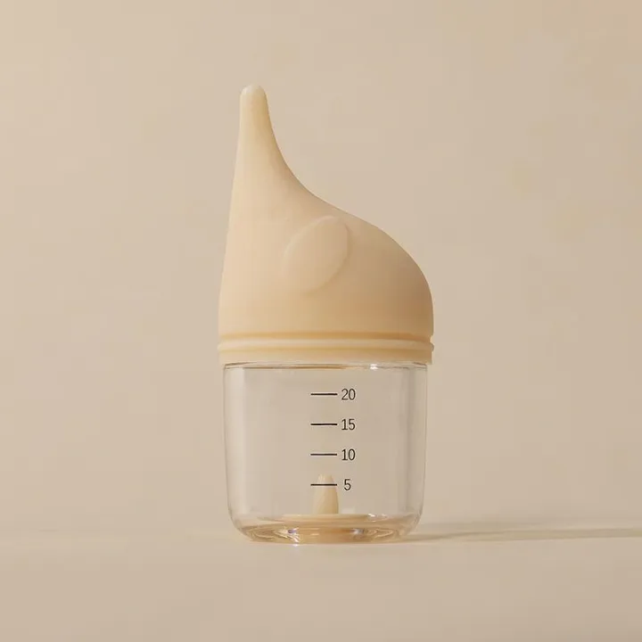 Pet%20silicone%20cat%20kitten%20and%20puppy%20pacifier,%20small%20milk%20bottle,%20dog%20water%20cup%20-%20Image%207