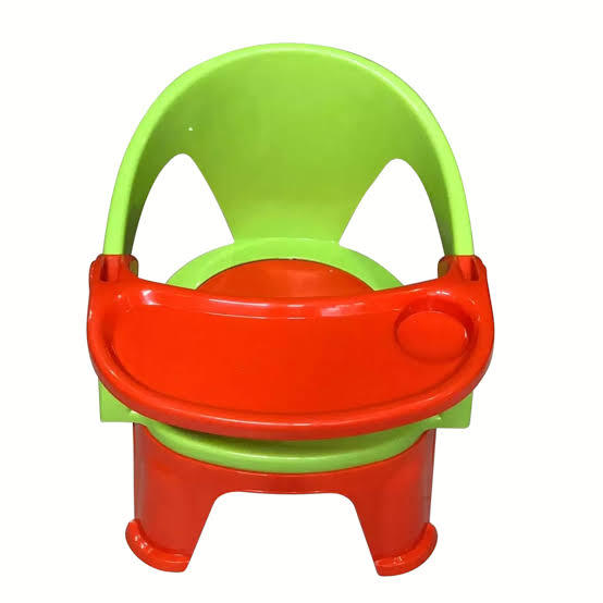 Baby%20Chair%20With%20Tray%20-%20Trendy%20and%20Comfortable%20Baby%20Plastic%20Feeding%20Chair%201%20-%20Image%203