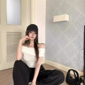 Hot Girl Style off-Shoulder off-Shoulder Short Sleeve T Women's Summer T-shirt 2024 New Pure Desire Black Slim-Fit Crop-Top. 