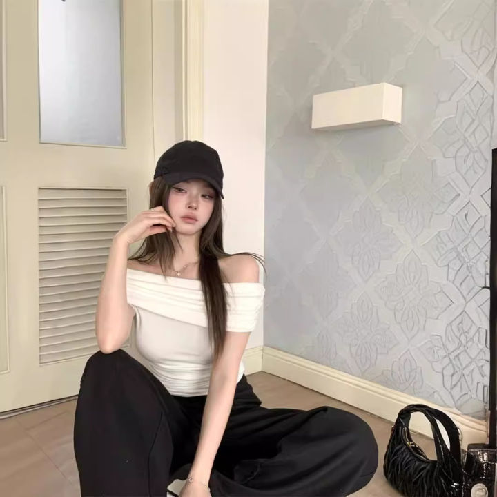Hot%20Girl%20Style%20off-Shoulder%20off-Shoulder%20Short%20Sleeve%20T%20Women's%20Summer%20T-shirt%202024%20New%20Pure%20Desire%20Black%20Slim-Fit%20Crop-Top%20-%20Image%204