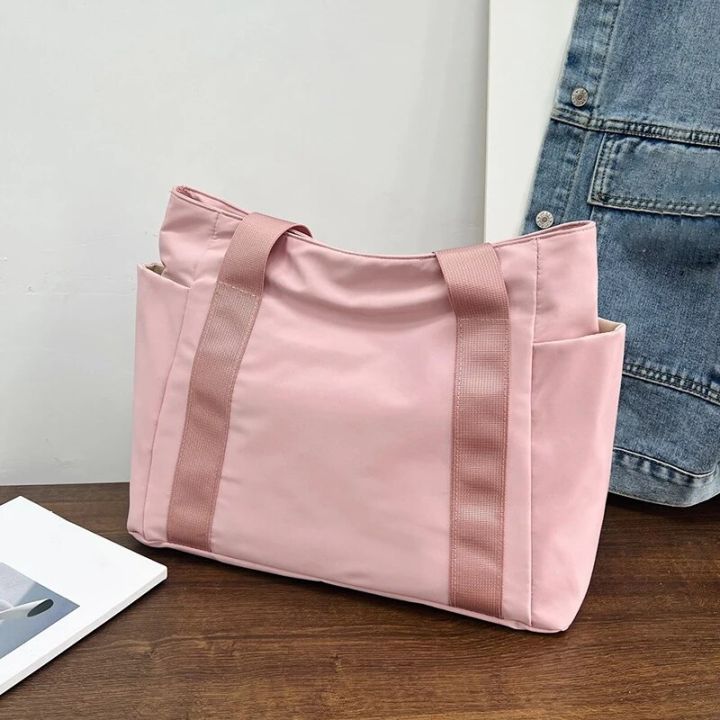 Large%20Capacity%20Nylon%20Tote%20Bags%20for%20Work%20Commuting%20Carrying%20Bag%20College%20Style%20Student%20Outfit%20Book%20Shoulder%20Bag%20-%20Image%204