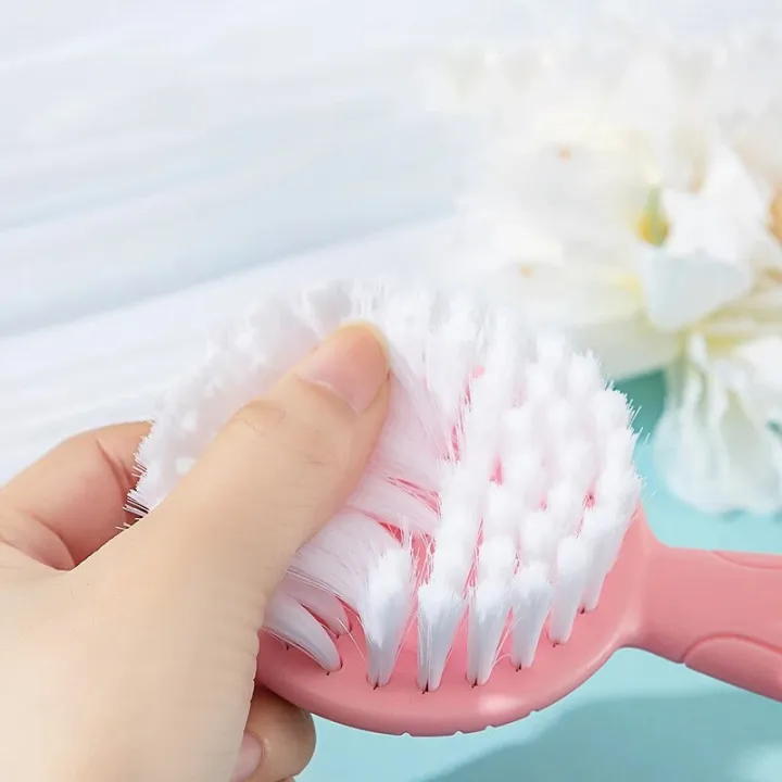Baby%20Comb%20Hair%20Removal%20Brush%20Newborn%20Boys%20and%20Girls%20Baby%20Shampoo%20Soft%20Brush%20Suitable%20for%200-3%20Years%20Old%20Babies%20-%20Image%204