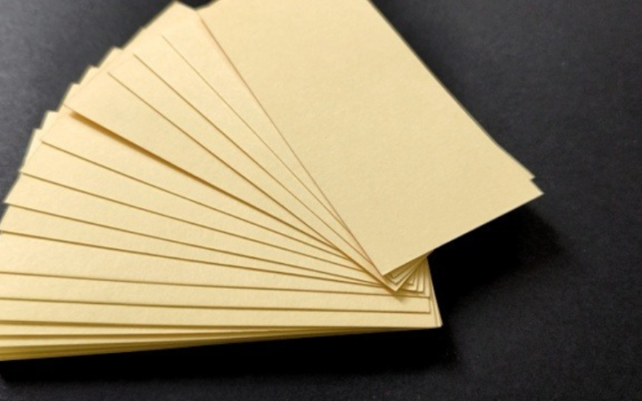 50PCS%20Light%20Yellow%20Blank%20Kraft%20Board,%20Message%20Card,%20Gift%20Card%20(4inch%20/%202inch)%20-%20Image%205