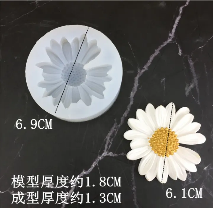 Silicone%20Daisy%20Candle%20Mold%20%E2%80%93%20Sunflower%20Flower%20Mold%20for%20Candle,%20Soap,%20Resin,%20Chocolate%20&%20DIY%20Craft%20-%20Image%207