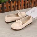 Flat women's single shoes, soft soles, beanie shoes, soft leather casual cow tendon soles, mom shoes, small white shoes, light work shoes, tide. 