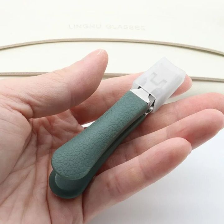Anti-splash%20Nail%20Clippers%20Thick%20Hard%20Toenail%20Special%20Stainless%20Steel%20Wide%20Jaw%20Opening%20Manicure%20Fingernail%20Cutter%20Tools%20-%20Image%205