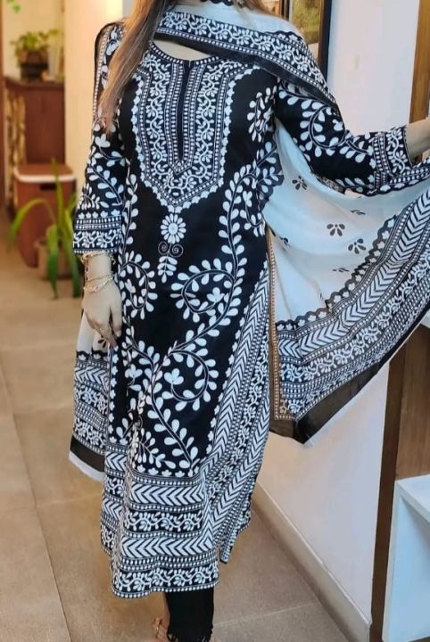 Exclusive Cotton Salwar Kameez Unstitched Skin Print Three Piece For Women